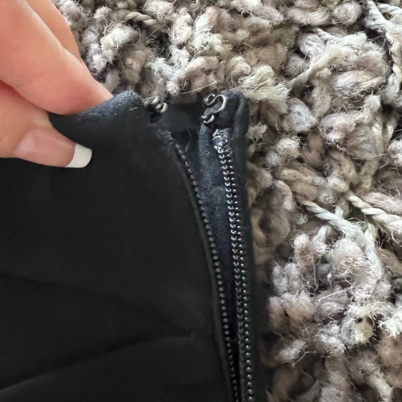 Super cute Express Mini Skirt - Picture 3 of 5